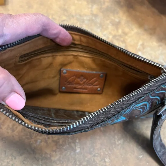 Patricia Nash Floral Tooled Leather Wristlet - Picture 12 of 13